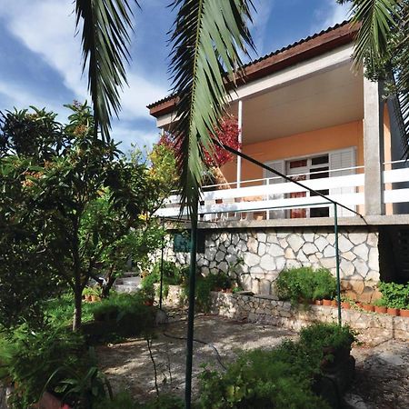 Awesome Home In Seget Vranjica With Wifi ภายนอก รูปภาพ
