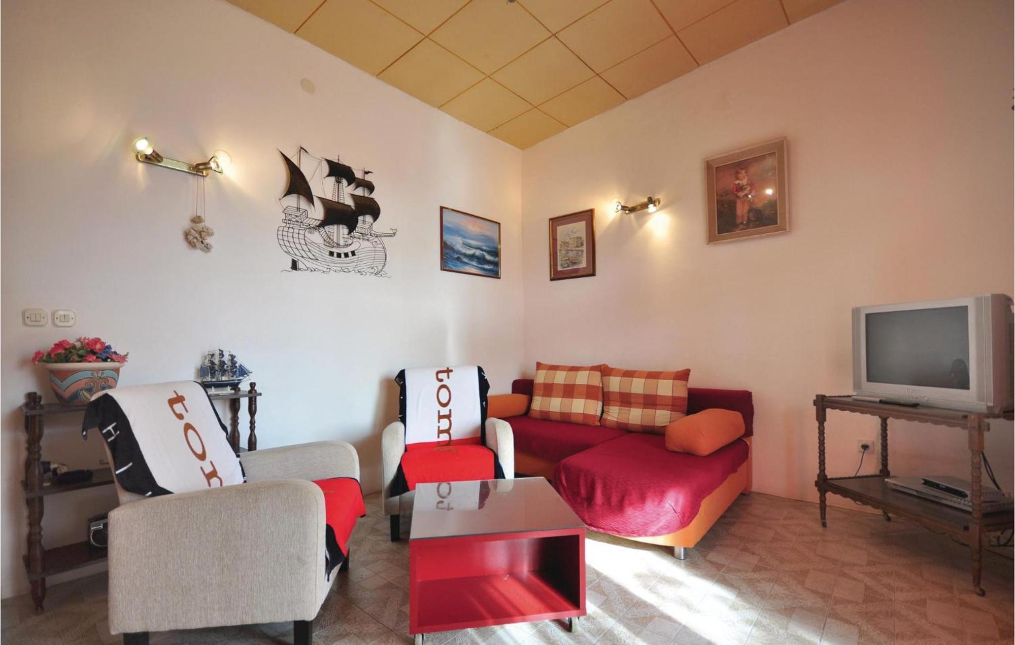 Awesome Home In Seget Vranjica With Wifi ภายนอก รูปภาพ